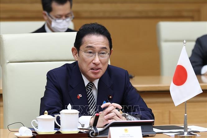 Le Premier ministre janponais attache toujours une grande importance aux liens avec le Vietnam